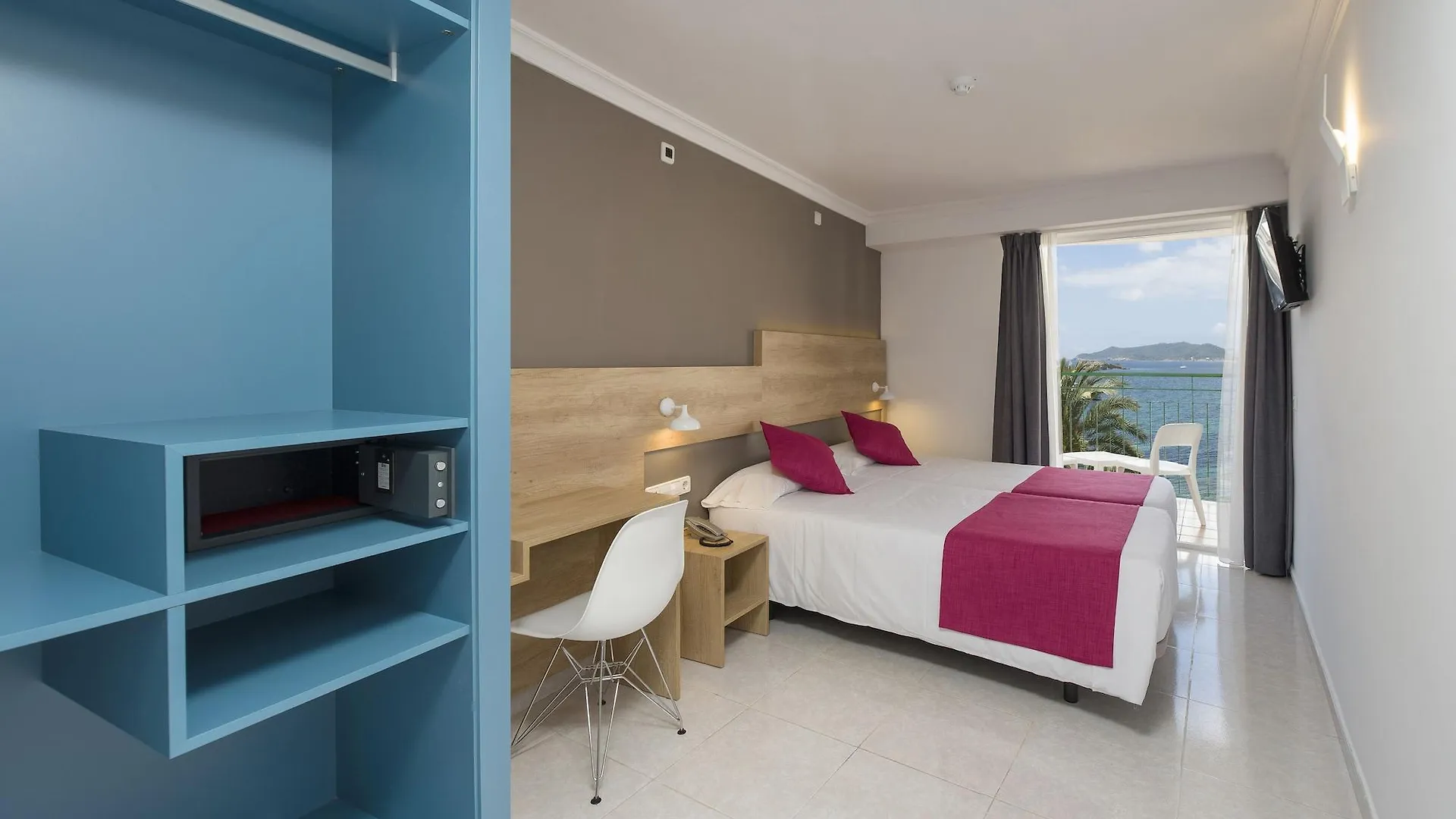 Hotel Vibra Maritimo Ibiza città 3*,